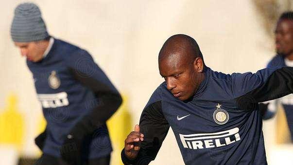 FcIN - Tris di squadre per Mudingayi: ecco quali. Mazzarri però prima preferisce aspettare rinforzi