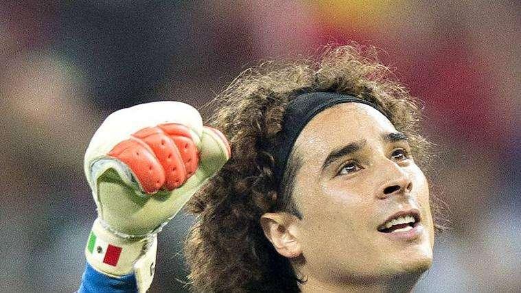 Ochoa si presenta: "Da Giroud a Lautaro e Milik, rispetto tutti ma non ho paura di nessuno"