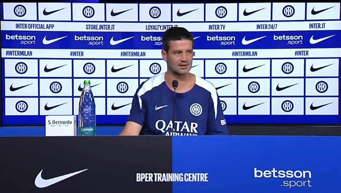 Chivu: "Derby, il mondo ci guarda. Voglio gente che si diverta e si responsabilizzi". Poi su Lautaro...