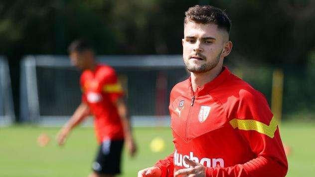 Lens, Fofana elogia il nuovo compagno Poreba: "Intelligente e bello da vedere, mi ricorda Brozovic"