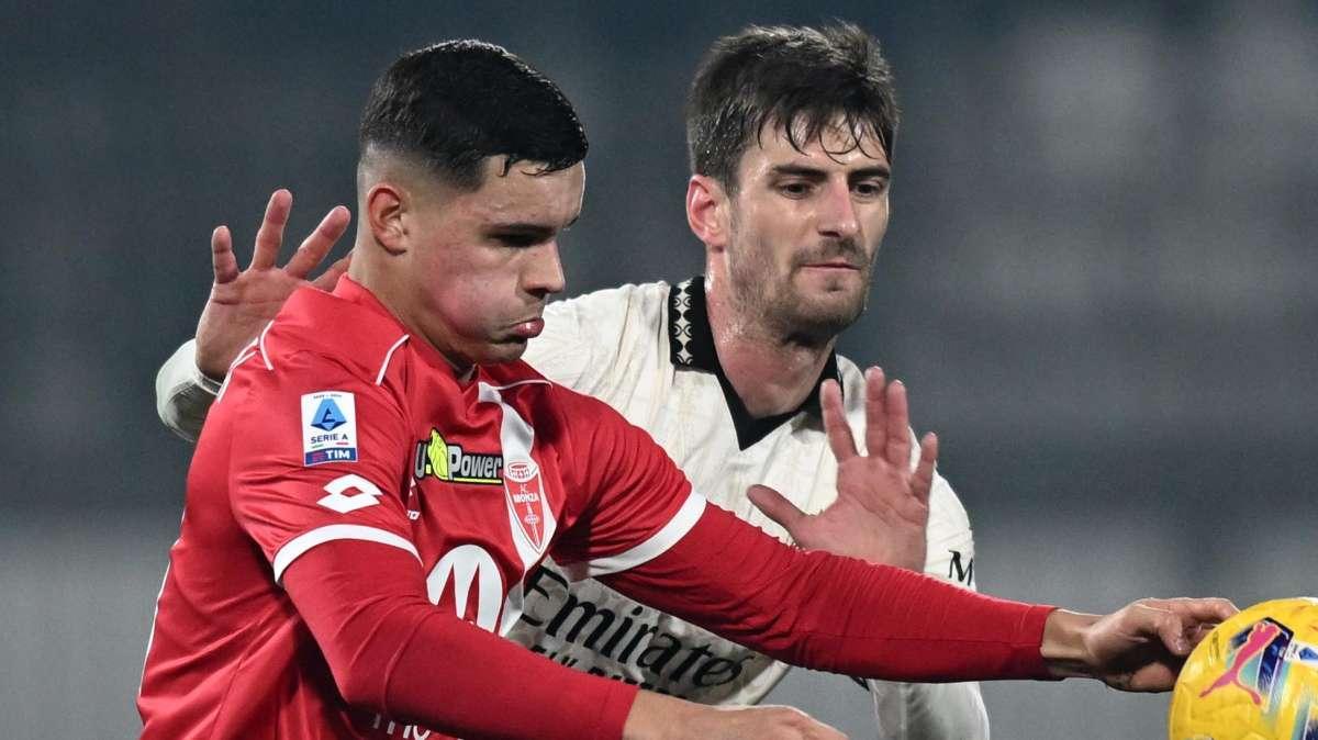 Milan, Gabbia: "Se guardavamo all'Inter? Ora è giusto guardare noi stessi"