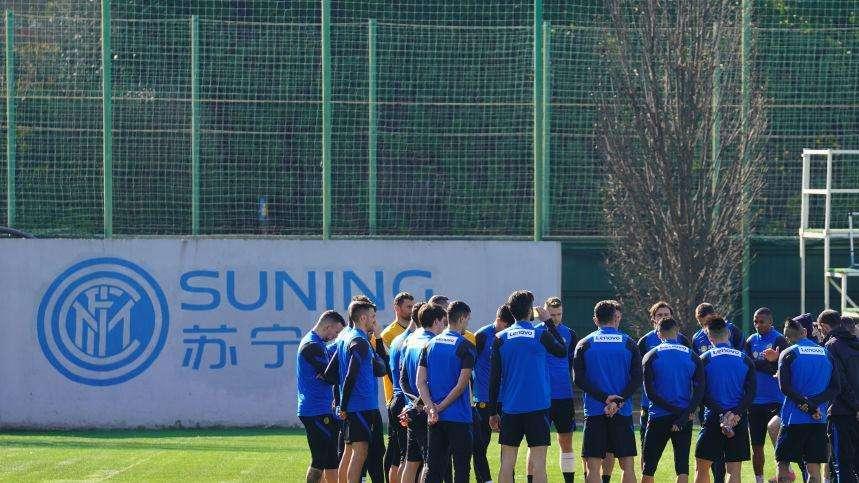 Sky - Inter, nuovo positivo al Covid-19 nel gruppo squadra: è un membro dello staff