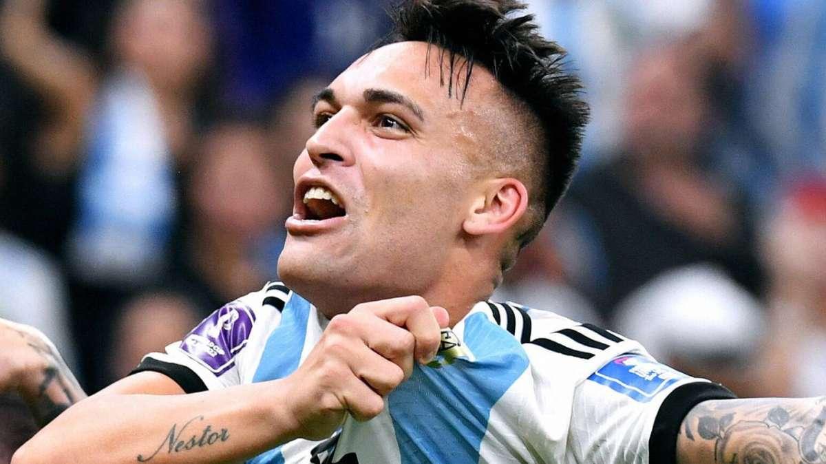 Argentina, doppio impegno verso il Mondiale 2026: Lautaro convocato, in lista c'è anche Valentin Carboni