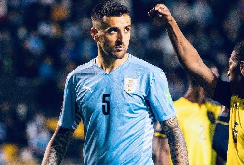 Sky - Lazio-Vecino, tutto fatto: l'ex centrocampista dell'Inter firmerà un triennale 