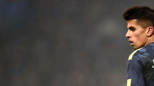 Joao Cancelo si ripete, Vecino torna a far punti
