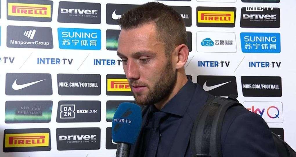 De Vrij a InterTV: "Contento di giocare al fianco di gente fortissima"