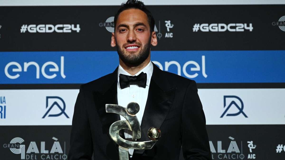 Inter, Calhanoglu 'Player of the Month' di novembre: ha battuto Dimarco, Bisseck e Thuram 