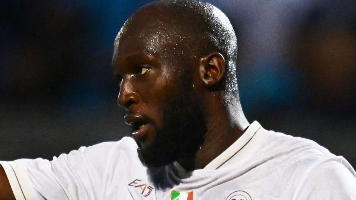 Napoli, lungo stop per Lukaku: sondati Pinamonti e Højlund (su cui c'è anche il Milan)