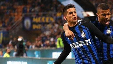 Joao Cancelo, Rafinha e la domanda che sorge spontanea