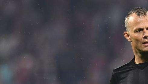 Moviola CdS - Umtiti 'gioca' la palla e sana l'offside di Lukaku: il 2-1 dell'Inter da convalidare