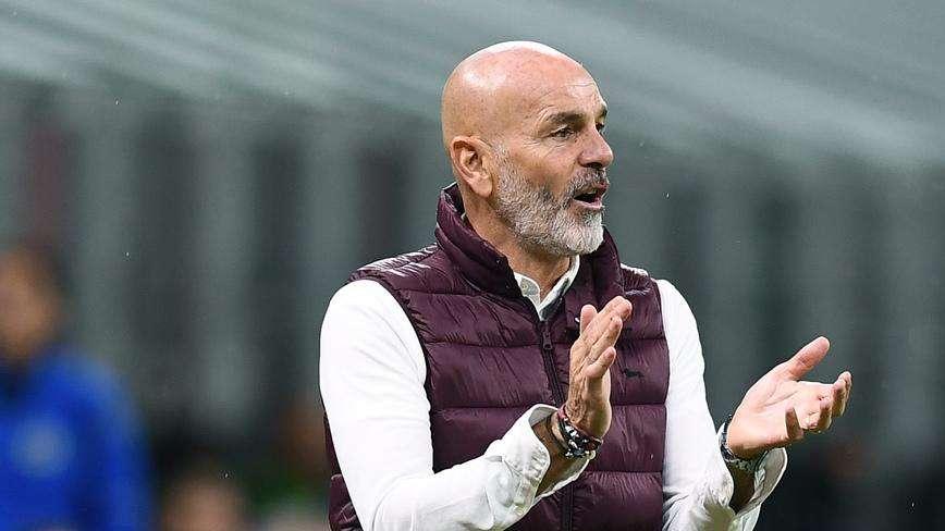 Qui Milan - Allenamento a ranghi ridotti a Milanello sotto gli occhi di Massara