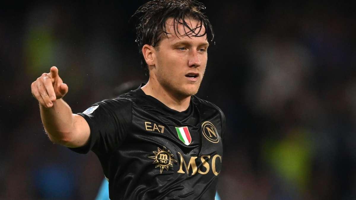 TS - Zielinski sceglie l'Inter: ha accettato un'offerta più bassa rispetto a quella fatta dal Napoli per il rinnovo