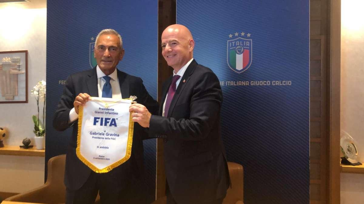 Da Infantino messaggio alla Figc: "Mi raccomando le riforme e le infrastrutture"