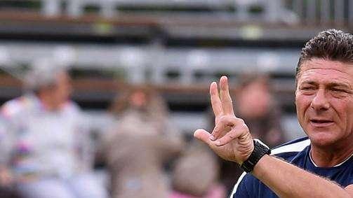 Mazzarri: "Fischi normali dopo gare così.  Icardi e Kovacic sanno cosa fare"