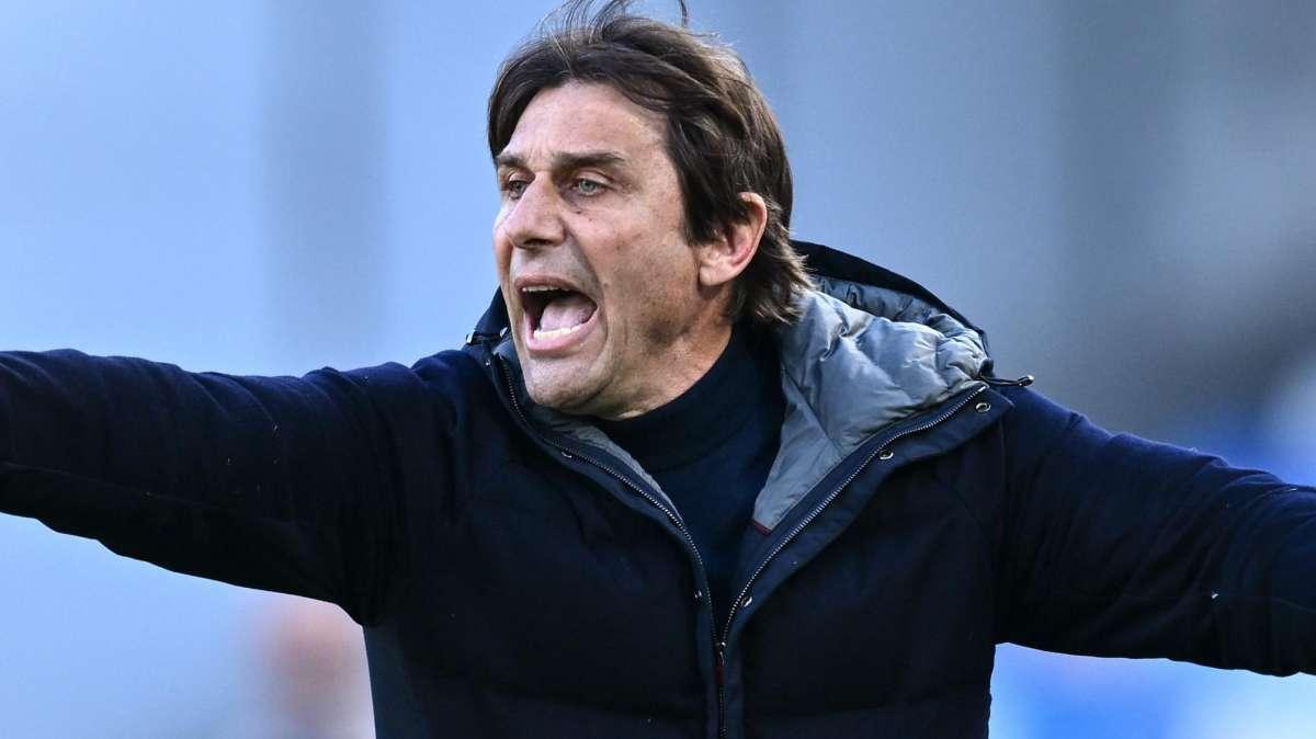 Napoli, Conte: "Inter corazzata, ma sarebbe folle non crederci". Sul futuro non si sbilancia
