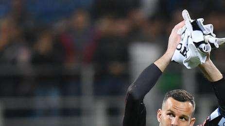 Handanovic spegne 35 candeline: gli auguri dell'Inter