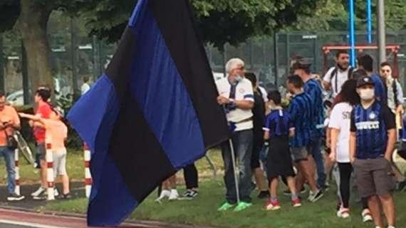 FOTO - Colonia, fremono i tifosi nerazzurri: tanta gente fuori dallo stadio