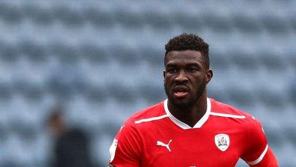Barnsley, Dike: "Nel mio stile di gioco ci sono cose di Drogba, di Lukaku e di Benzema"