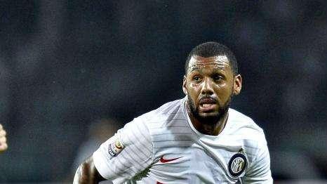 Out M'Vila, interessato il collaterale. WM reagisce così