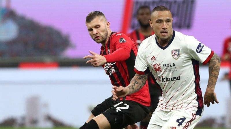 Milan fermato dal Cagliari a S. Siro, Nainggolan a un tifoso: "Partita della vita? Ma se non tirano in porta..."