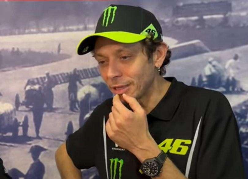Valentino Rossi: "Stressatissimo per la finale. Penso che andrò a vederla a casa"