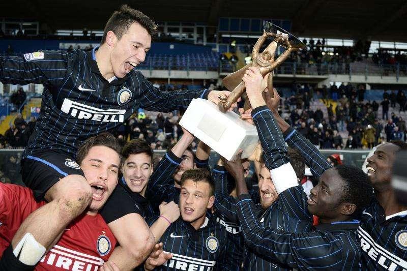 Podolski si congratula con la Primavera: "Bravi"