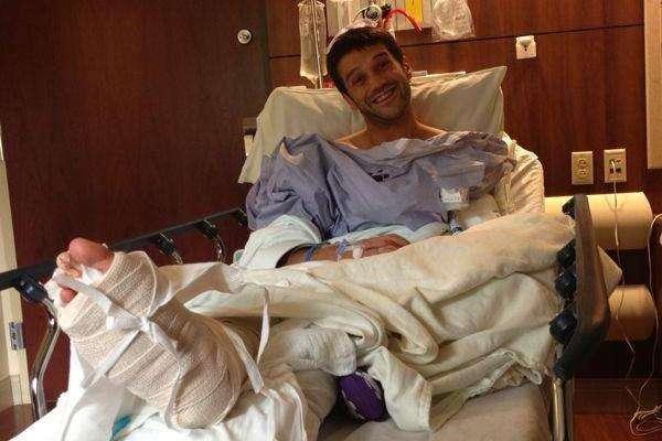 FOTO - Chivu sorride subito dopo l'intervento a Miami