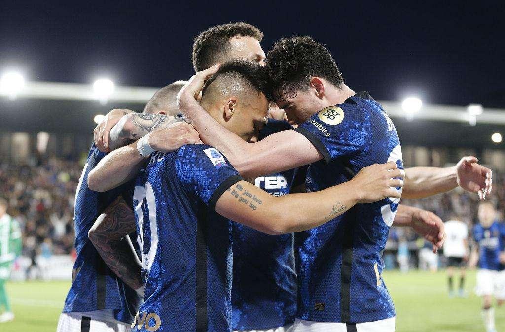 Pasqua è dolcissima per l'Inter: regolato lo Spezia con un secco 3-1, nerazzurri in vetta aspettando il Milan