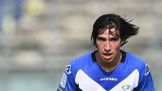 Tonali: "Io il 'nuovo Pirlo'? L'idolo è Iniesta, forse sono più simile a Verratti. E non sento alcuna pressione"