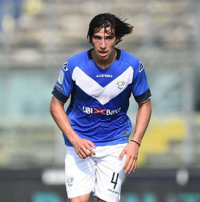 Pirlo: "Tonali mio erede? Deve crescere, ma è sulla buona strada"