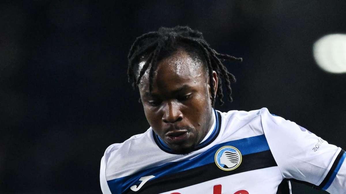 Sky - Affare Lookman, il Napoli resta alla finestra: se l'Inter non chiude, opzione partenopea può tornare viva