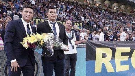 Inter, solidarietà per Henry Diaz: un mazzo di fiori per ricordare il fondatore dell'Inter Club Colombia