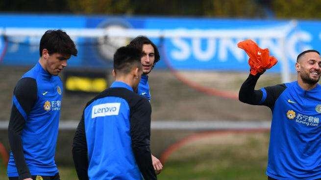 Buone notizie per l'Inter: tutti gli ultimi tamponi sono negativi, anche D'Ambrosio è guarito dal Covid-19