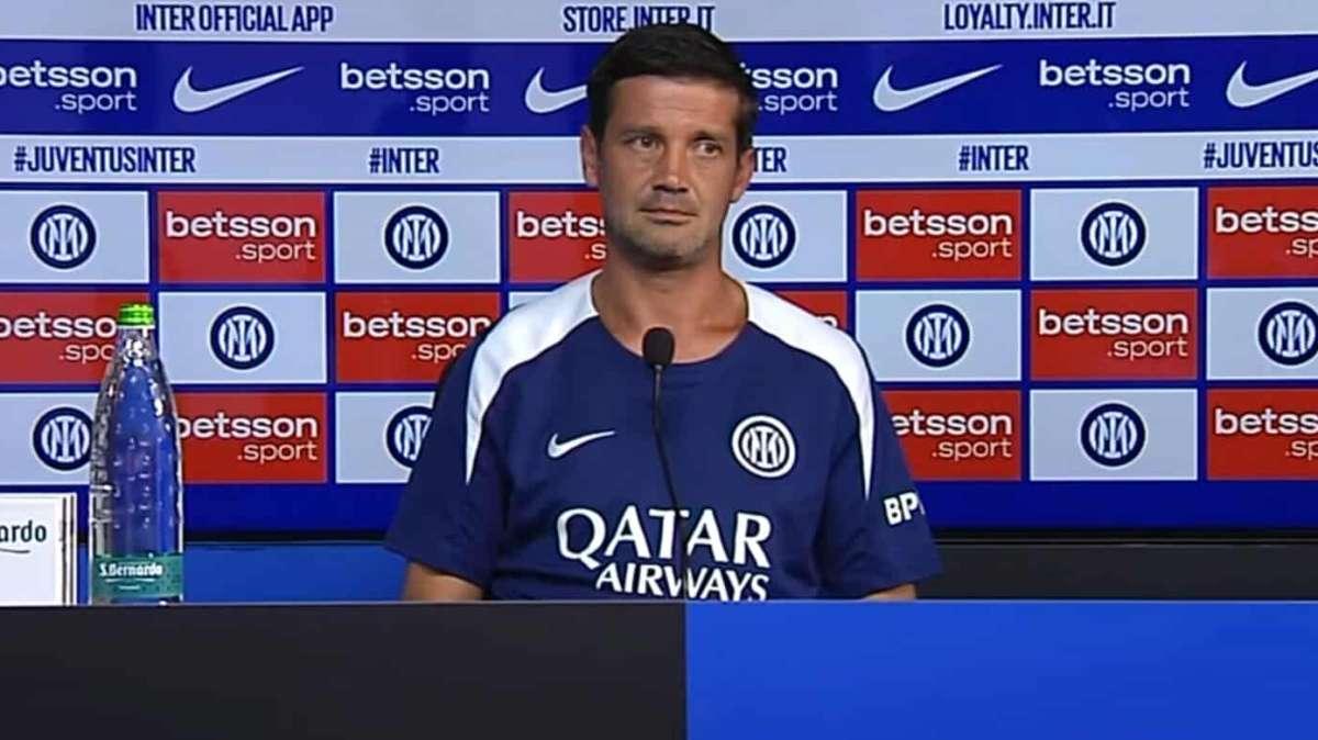 "Non sono qui per stravolgere': Chivu spiega la sua idea di Inter, tra certezze passate e aggiunte future