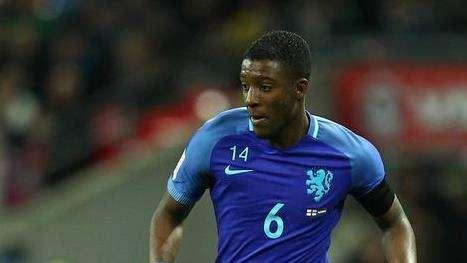 De Boer fa seguire Bazoer. E dall'Olanda arriva una certezza: "Via dall'Ajax"