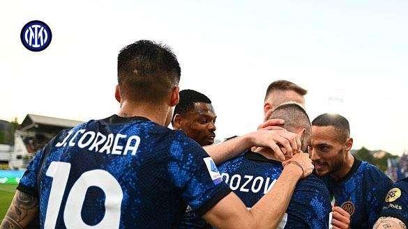 L'esultanza social di D'Ambrosio: "Altri tre punti fondamentali. Vittoria da squadra!"
