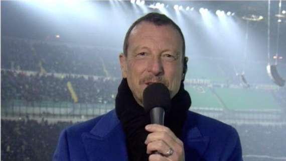 Siparietto Amadeus-Di Leva a Sanremo: "A -13 fa freddo, ma posso vantarmi di aver battuto il Napoli?"