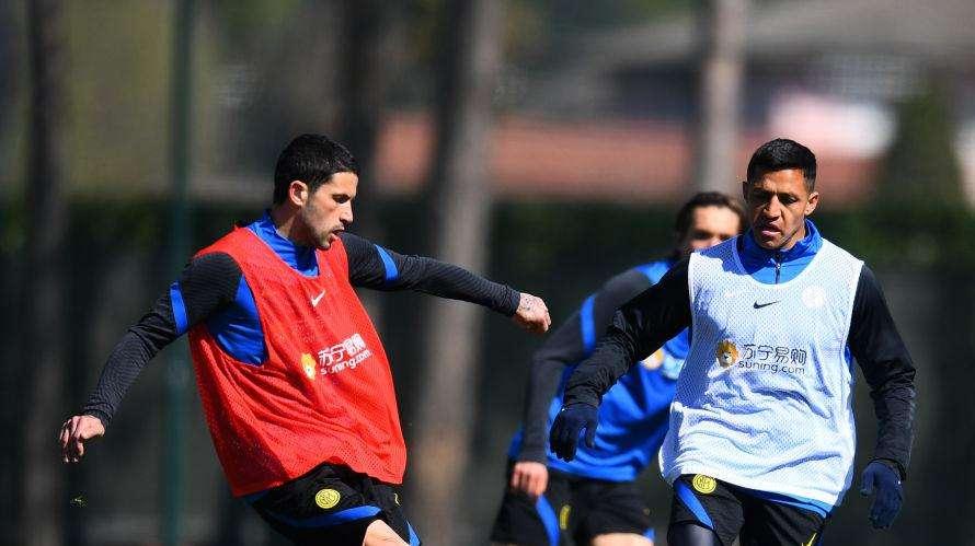 Verso Inter-Cagliari: Sanchez in vantaggio su Lautaro Martinez, sulla destra ballottaggio Darmian-Hakimi