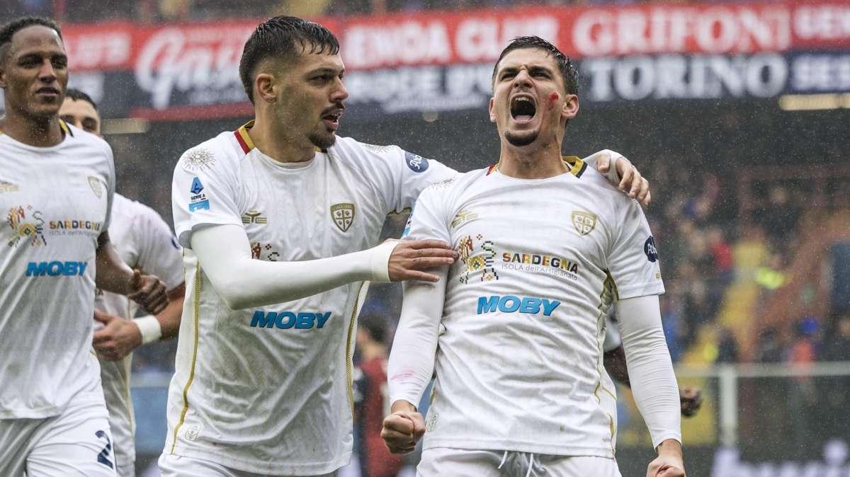 Il Cagliari non muore mai e riprende il Genoa nel finale: 2-2 nell'esordio di Vieira sulla panchina del Grifone