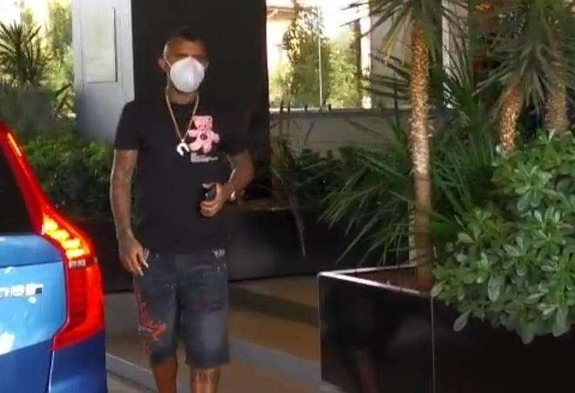 VIDEO - Dopo la visita ad Appiano, pausa per Vidal in hotel. Prossima tappa, la firma del contratto