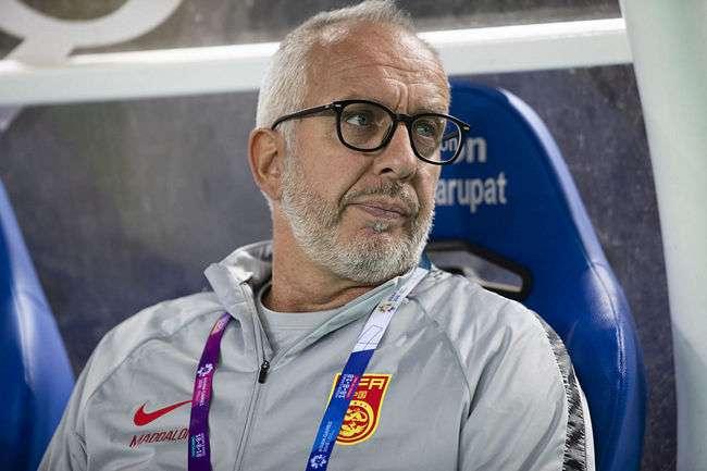 Maddaloni, allenatore Siena: "Lotta a tre per il titolo, Insigne firmerà col Napoli"