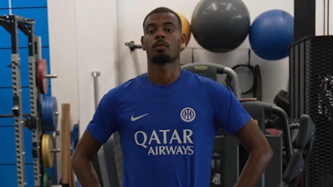 Diouf esterno, da pazza idea a realtà assodata. Per Chivu è una necessità