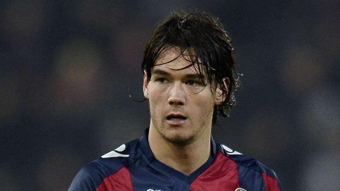 Krhin domina la mediana, Bardi stoppa Benitez. Di Gennaro imperfetto