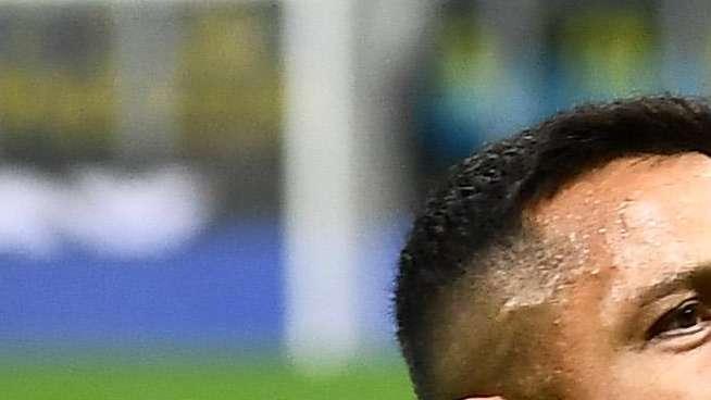 VIDEO - L'ultima magia di Sanchez: punizione perfetta contro il Monaco