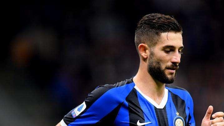 Sky - Verso Lecce-Inter: Politano e Young a casa con D'Ambro e Vecino. Out anche Asamoah e Gagliardini 