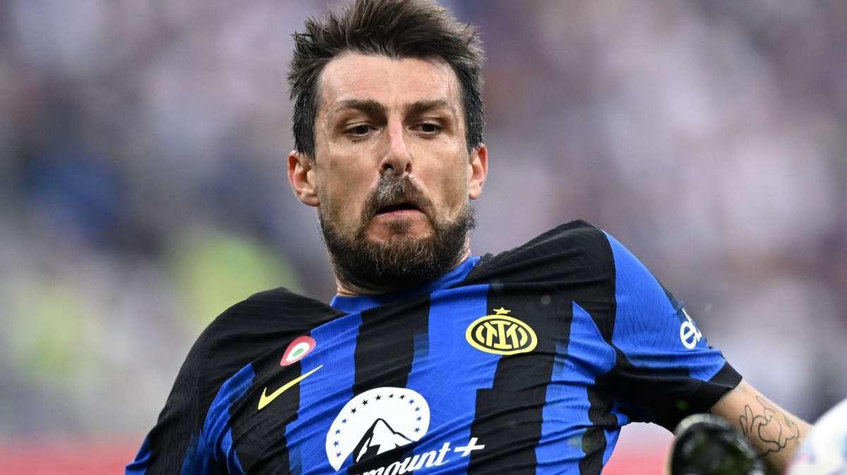 TS - Acerbi senza fretta: lavorerà a parte in questa prima fase di ritiro