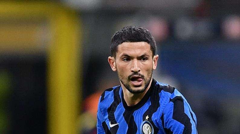 Sensi out per Genoa-Inter, per lui allenamento in solitaria sul prato di Marassi