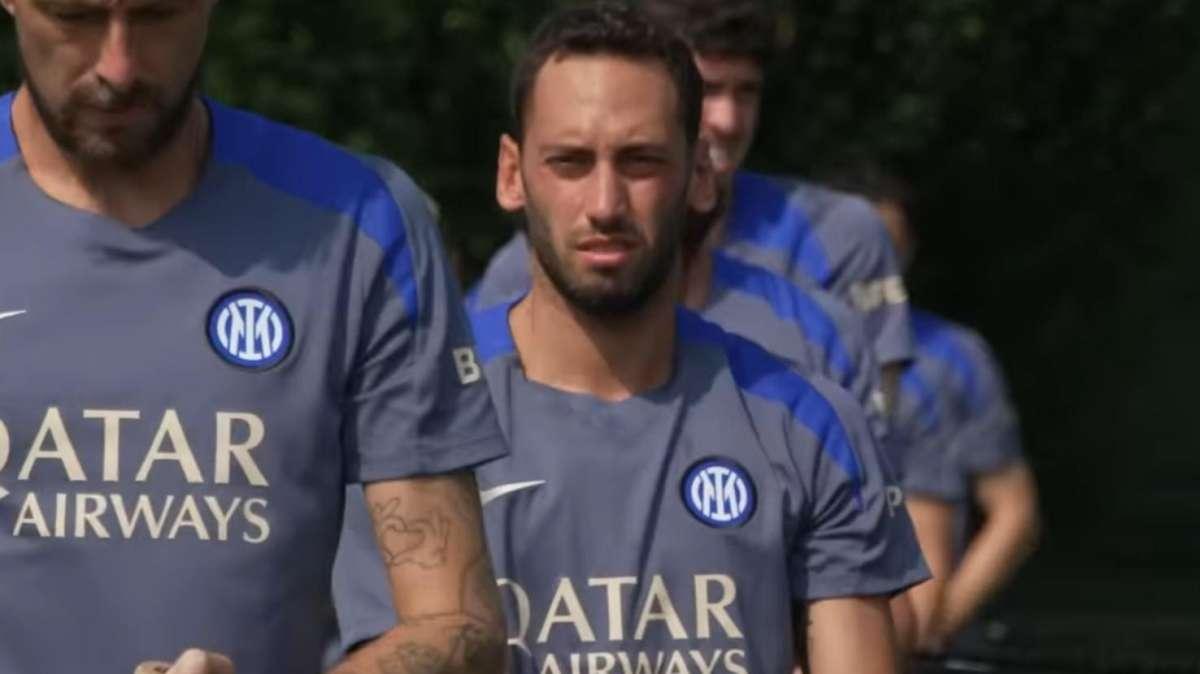 GdS - Due rientri in vista: Acerbi e Calhanoglu verso la convocazione per Inter-Venezia