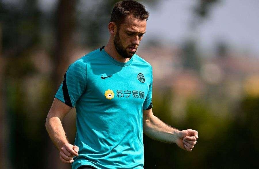 FOTO - Verso lo Spezia: squadra al lavoro, De Vrij con il pallone. L'olandese domani in gruppo?