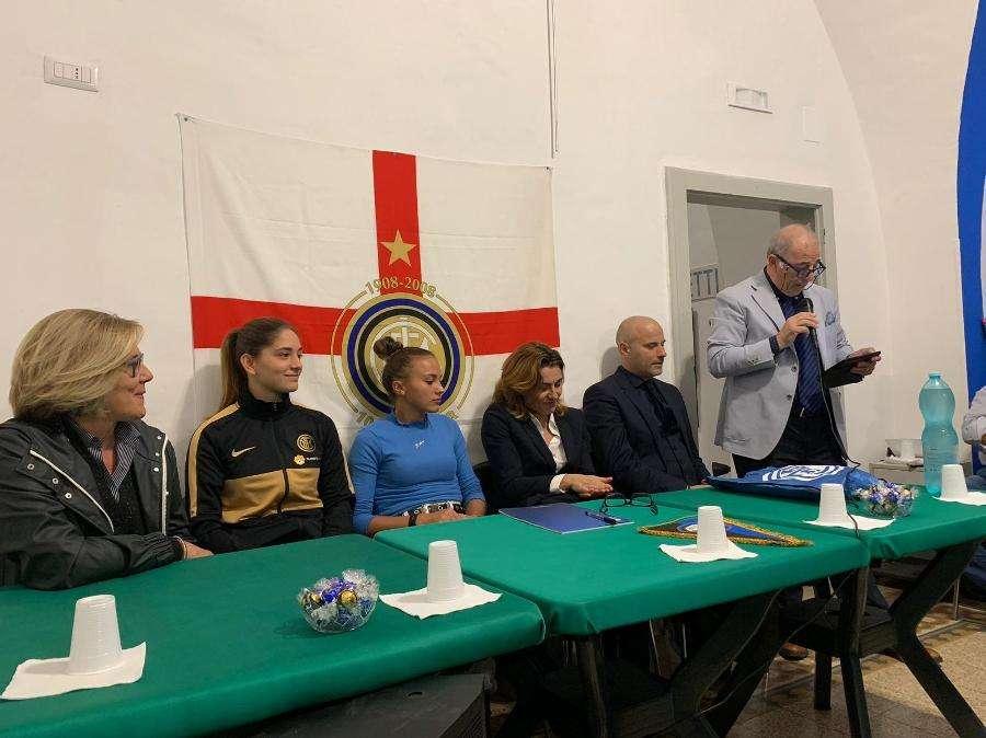 Ilaria Pasqui e Francesca Quazzico in visita presso l'Inter Club di Bitetto